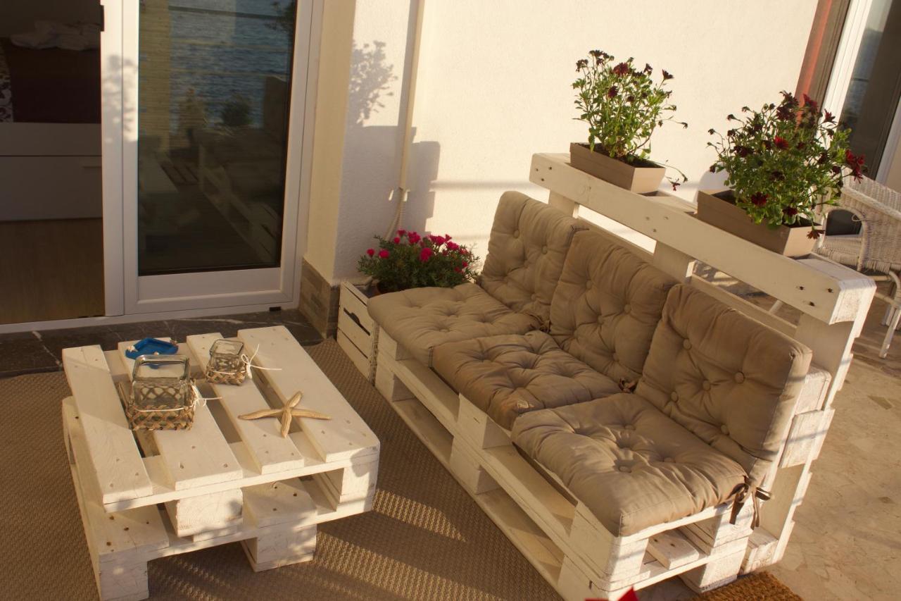 Sea View Life Otel Carini Dış mekan fotoğraf