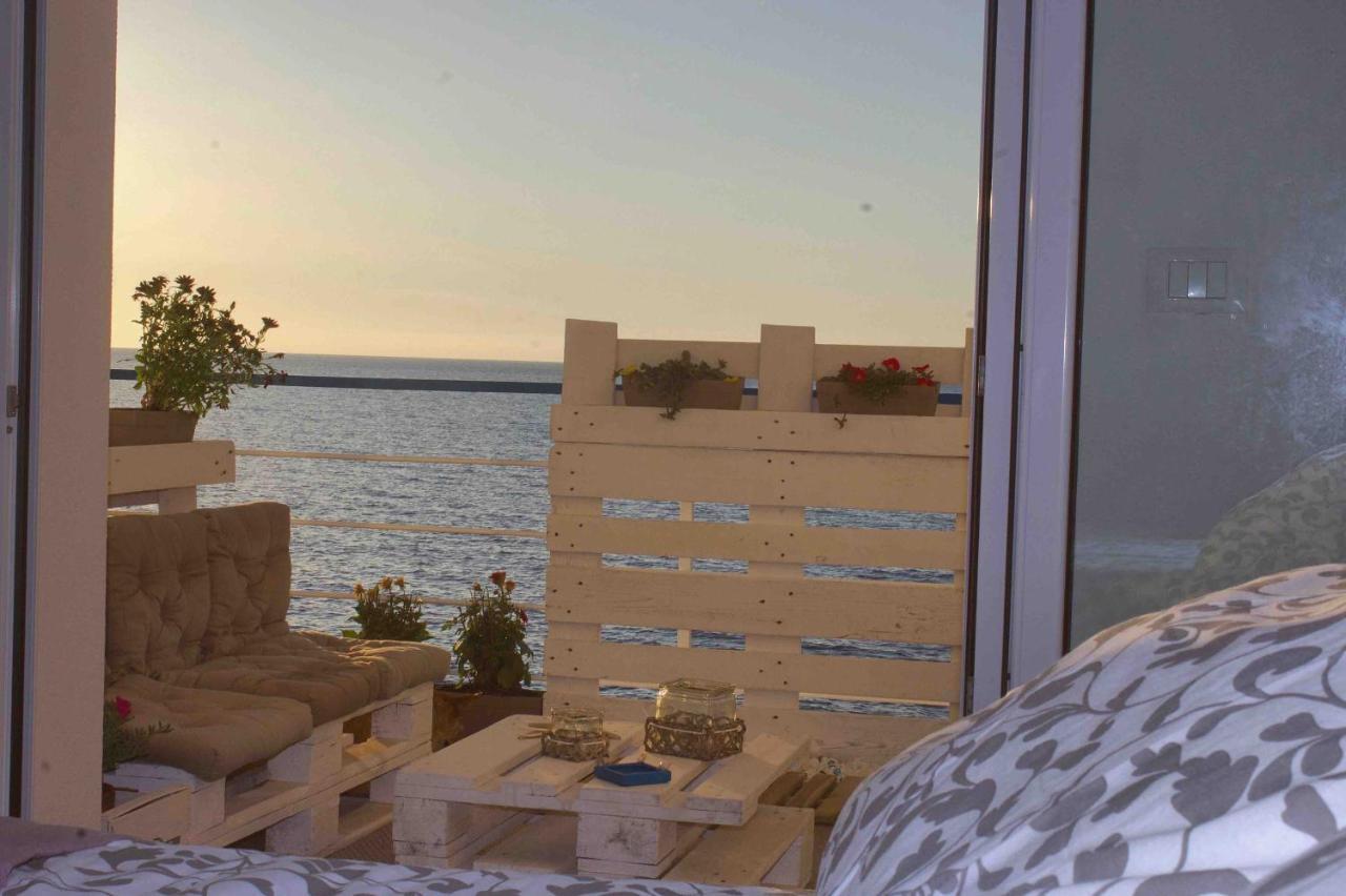 Sea View Life Otel Carini Dış mekan fotoğraf